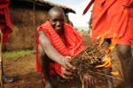 Masai Mara rozdělávání ohně