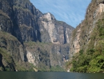 Stěny v kaňonu El-Sumidero mají až 1km na výšku