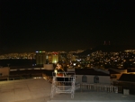 Noční pohled na Acapulco z bytu Chao